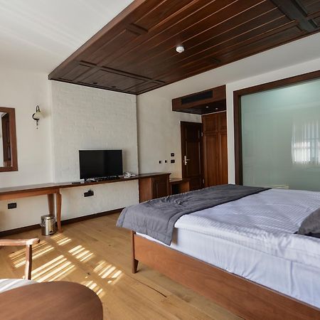 Hotel Barleti Prizren Esterno foto