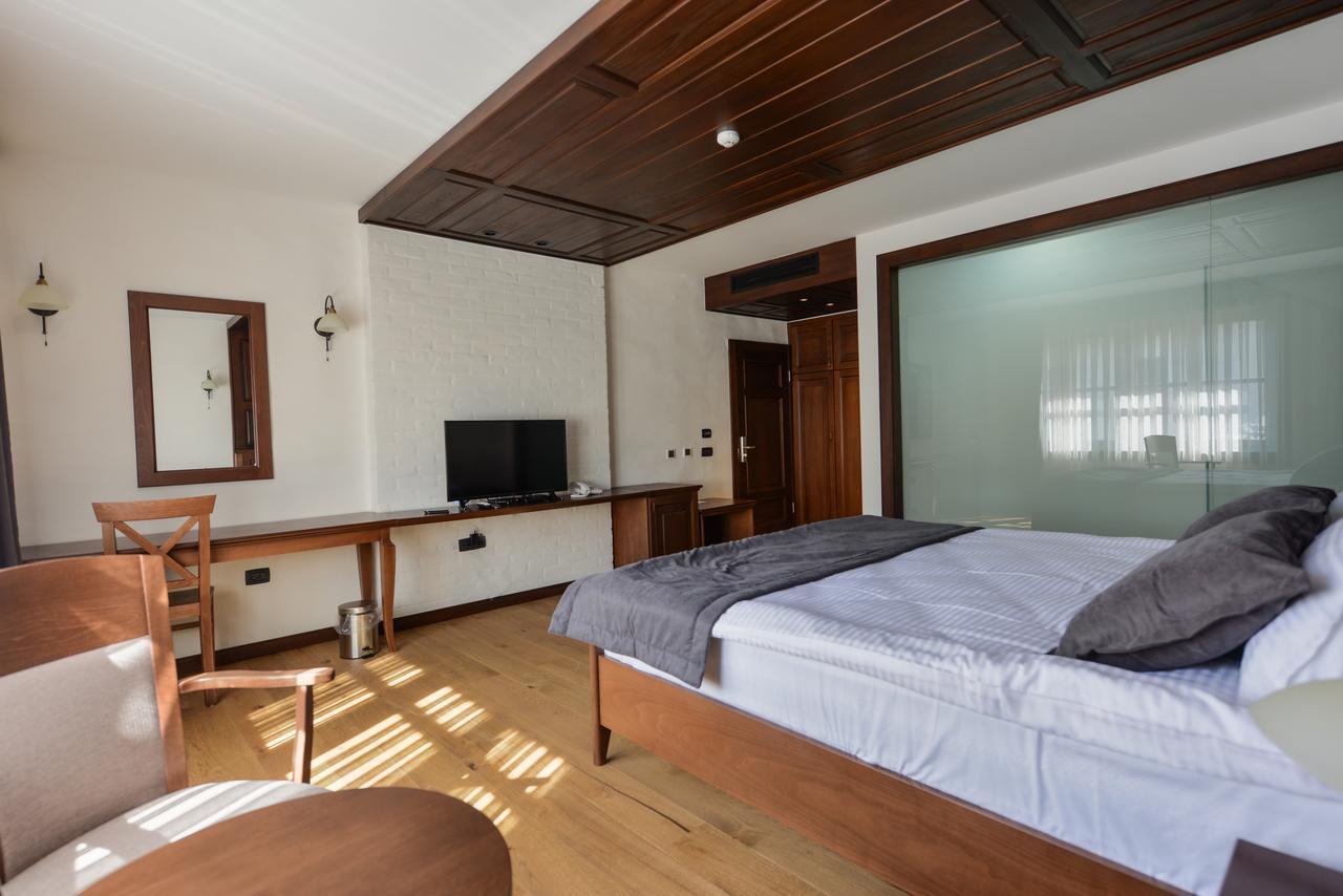 Hotel Barleti Prizren Esterno foto