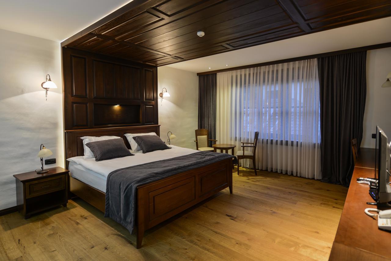 Hotel Barleti Prizren Esterno foto